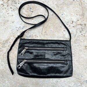 Hobo The Original Black Soft Leather Crossbody Bag  Zip Front Pockets Strap